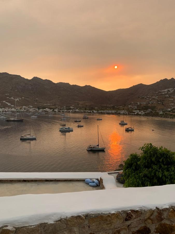 Amfitriti Serifos Livadi  Ngoại thất bức ảnh